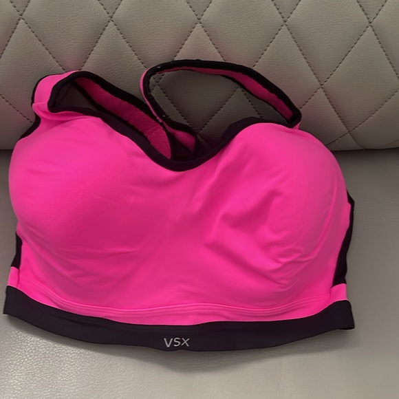 Victorias Secret Sport Bra 34DDD. Great Condition. Worn only two times. - Picture 4 of 4